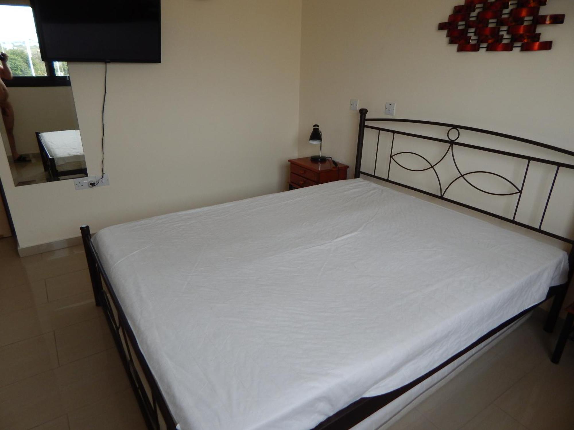 Barlee'S Apartment Paralimni Esterno foto
